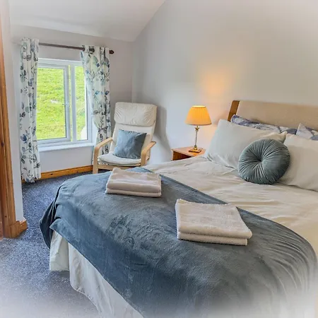 Kilcashel House, Ardara, F94 P802 Bed and Breakfast *